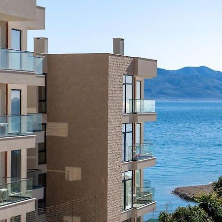 Oni Rooms Saranda Bagian luar foto